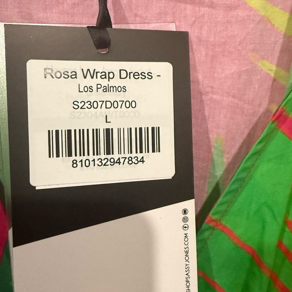 Sassy Jones Rosa Wrap Dress in Green and Pink - Picture 2 of 3